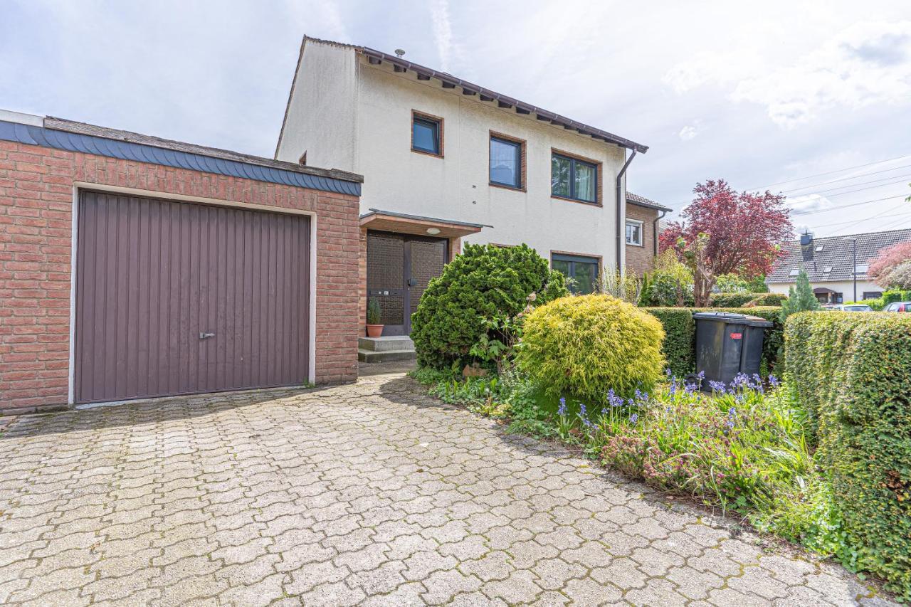 Comfy Apartment Mit Garten In Koeln エクステリア 写真
